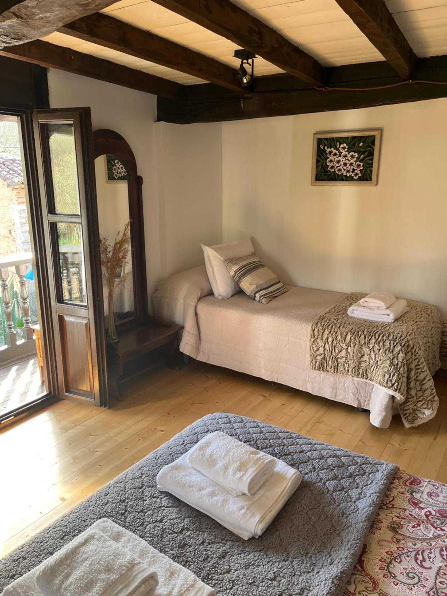 La Casina Del Corral Villa Onís Екстериор снимка